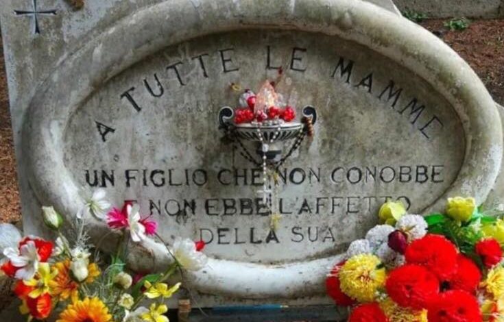 Cimitero Di Foggia Quella Lapide Dedicata A Tutte Le Mamme Che Commuove Foggia Reporter